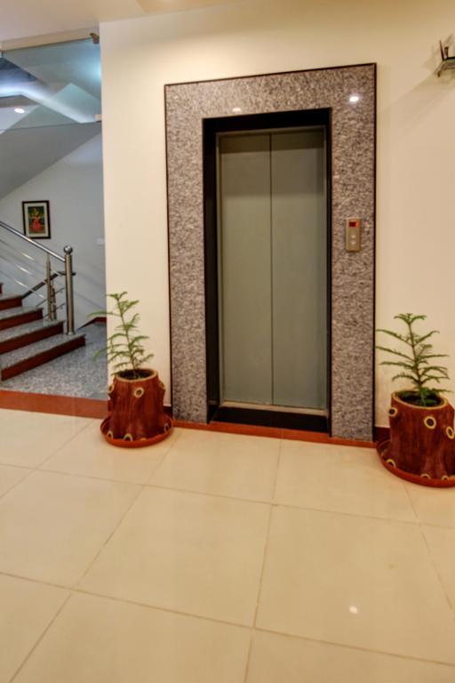 Hotel Nawalgarh Plaza Exteriör bild